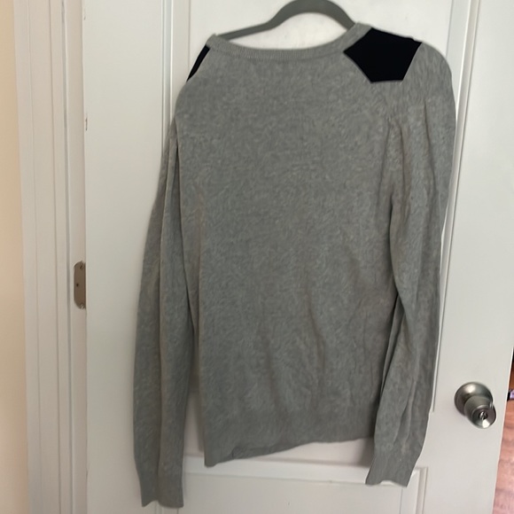 Express sweater - Picture 2 of 2